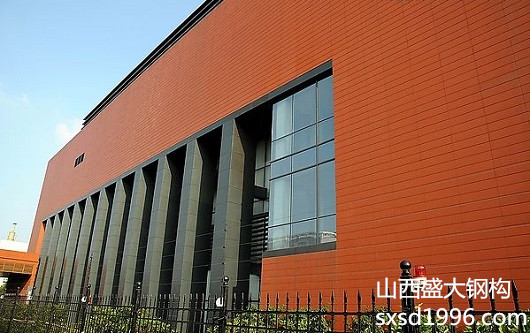 【鋼結(jié)構(gòu)資訊】鋼結(jié)構(gòu)廠(chǎng)房施工之圍護(hù)系統(tǒng)結(jié)構(gòu)的安裝要點(diǎn)